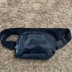 🌸 3 for $10 🌸 Navy Tampa Bay Rays Belt Bag